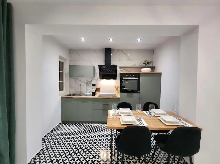 'Olive'Condo -Where Your Next Journey Begins Berat Apartment